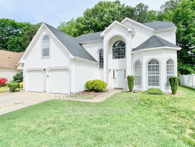 889 Holbrook Dr in Newport News, VA - Building Photo - Building Photo