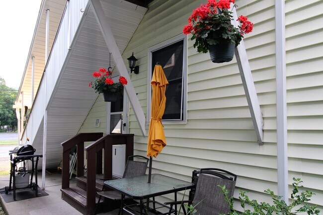 115 River St, Unit 115R1 in Oneonta, NY - Building Photo - Building Photo
