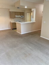 4670 Saint Croix Ln, Unit 614 in Naples, FL - Building Photo - Building Photo