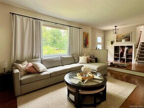 119 Mustato Rd in Katonah, NY - Building Photo - Building Photo