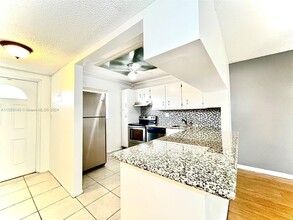 8330 Sands Point Blvd, Unit N307 in Tamarac, FL - Building Photo - Building Photo