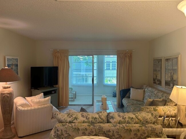 1 Abbey Ln, Unit 2030 in Delray Beach, FL - Building Photo - Building Photo