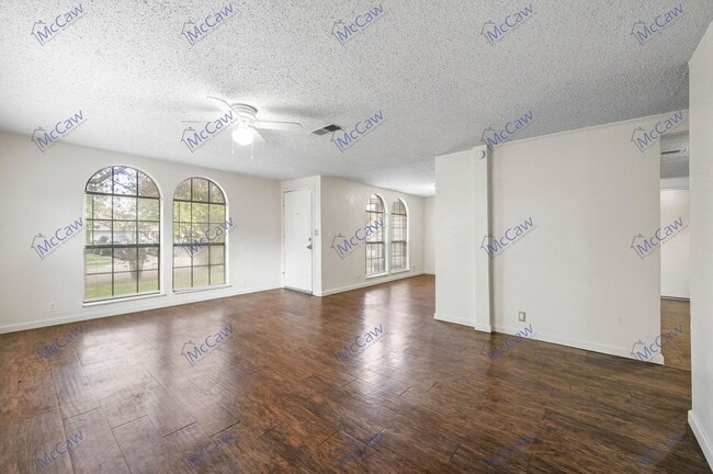 14614 Seminole Dr in Balch Springs, TX - Building Photo - Building Photo