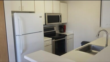 51 Kopi Ln in Wailuku, HI - Building Photo - Building Photo
