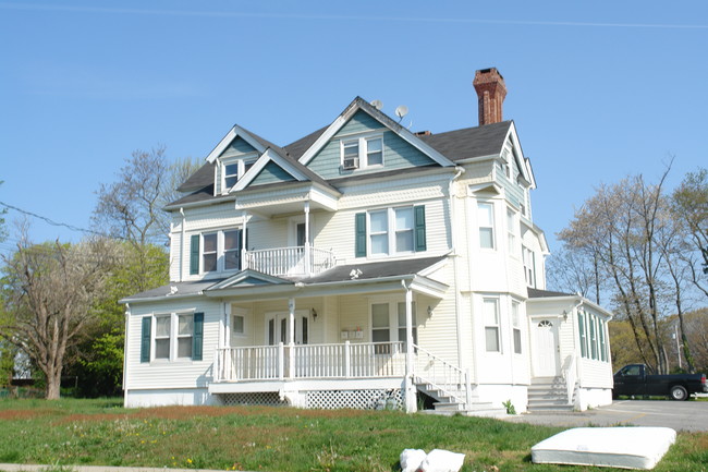 101 Franklin Ave in Long Branch, NJ - Foto de edificio - Building Photo