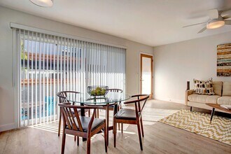 1543 Stanford St in Santa Monica, CA - Building Photo - Building Photo