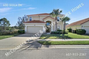400 Viola Dr in Davenport, FL - Building Photo