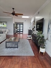 3023 Stockett Way in San Diego, CA - Building Photo - Building Photo