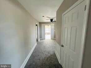 326 Fountain St in Philadelphia, PA - Building Photo - Building Photo