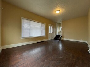 1228 Dickinson St SE in Grand Rapids, MI - Building Photo - Building Photo