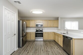 2552 E Meadow Lark Way in Queen Creek, AZ - Building Photo - Building Photo