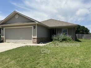 8401 SW 47th Cir in Oklahoma City, OK - Building Photo - Building Photo