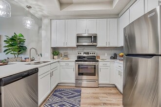 Charlotte Commons in Port Charlotte, FL - Building Photo - Building Photo