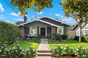 114 W 3rd St in San Dimas, CA - Building Photo