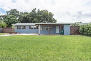 3235 Alice St in Melbourne, FL - Building Photo