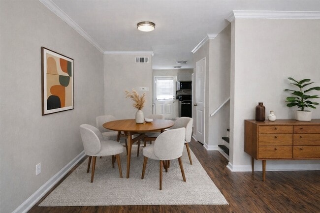 4335 Cedar Springs Rd, Unit 204 in Dallas, TX - Building Photo - Building Photo