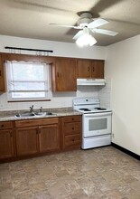 2320 S Grand Ave in Independence, MO - Building Photo - Building Photo