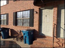 1809 Reservoir Rd in Little Rock, AR - Building Photo