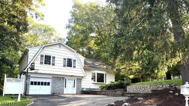 property at 26 Parker Pl