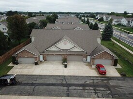 892 St Albert the Great Dr, Unit 898 in Sun Prairie, WI - Building Photo