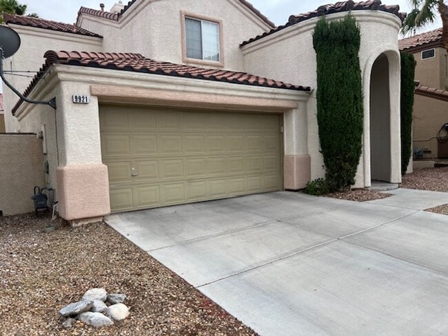 9921 Garamound Ave in Las Vegas, NV - Building Photo - Building Photo