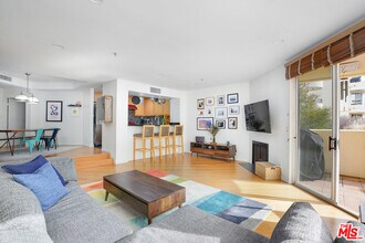 245 Main St-Unit -109 in Los Angeles, CA - Foto de edificio - Building Photo