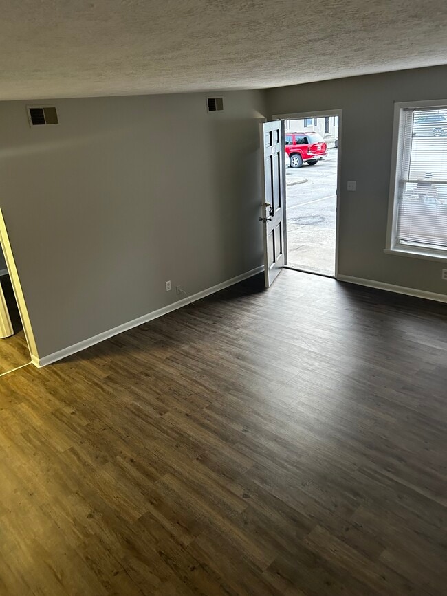 250 Herndon St in Berea, KY - Building Photo - Building Photo