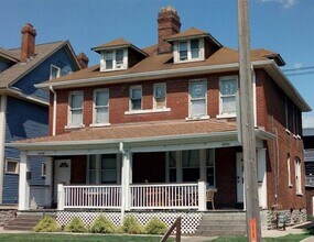 1626-28 Summit St in Columbus, OH - Building Photo - Interior Photo