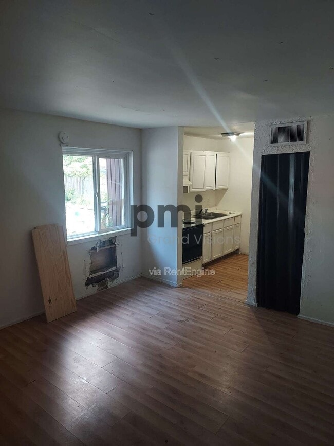 904 W Macon St in Decatur, IL - Building Photo - Building Photo