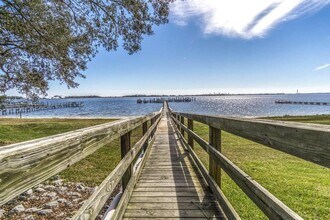 1367 W Highway 98 in Mary Esther, FL - Building Photo - Building Photo