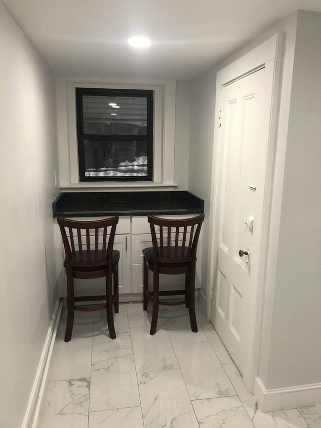 9 Upland Rd, Unit #B in Cambridge, MA - Building Photo - Building Photo