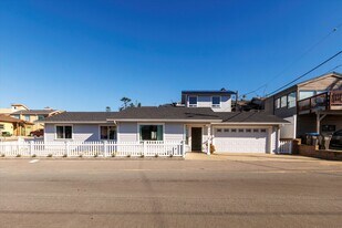 55 St Mary Ave in Cayucos, CA - Building Photo