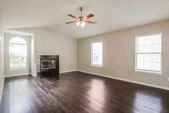 10750 Orchard Walk Pl W in Jacksonville, FL - Foto de edificio - Building Photo
