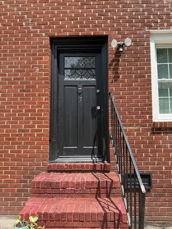 property at 315 Hillcrest Dr