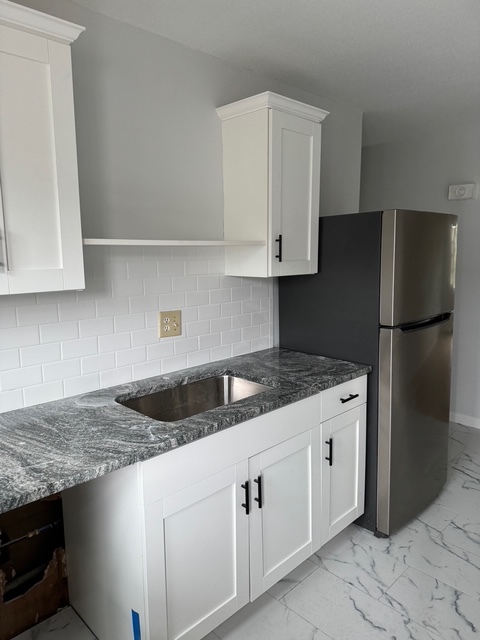 6 Meriline Ave in Waterbury, CT - Building Photo
