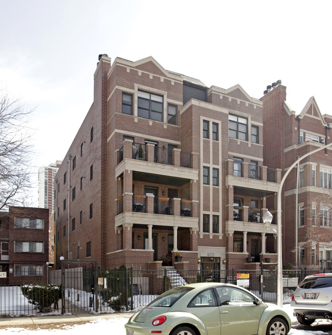 6121 N Winthrop Ave in Chicago, IL - Building Photo - Building Photo