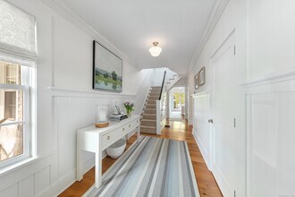 168 Rowayton Ave in Norwalk, CT - Building Photo - Building Photo