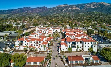 3728 State St in Santa Barbara, CA - Building Photo - Building Photo