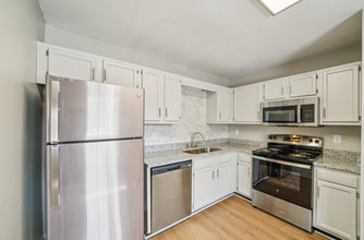 Sun Valley Apartments in Tuscaloosa, AL - Building Photo - Building Photo