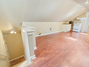 2154 NW Everett St in Portland, OR - Building Photo - Building Photo