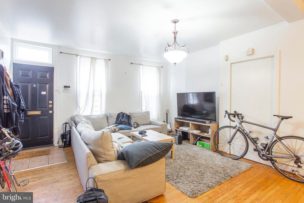3942 Delancey St in Philadelphia, PA - Foto de edificio