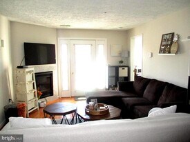 2003 Phillips Terrace in Annapolis, MD - Building Photo