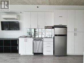 1900 Simcoe St N in Oshawa, ON - Building Photo - Building Photo