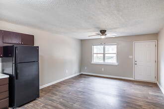 Rosemary Place in Athens, GA - Building Photo - Interior Photo