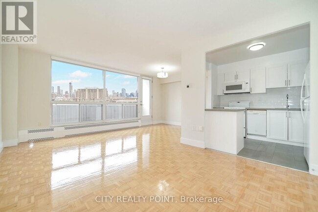 property at 666 Spadina Ave.