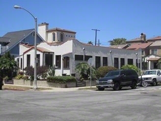 125 8th St in Huntington Beach, CA - Building Photo