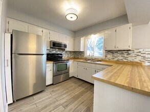 2059 44th St NW in Rochester, MN - Building Photo - Building Photo