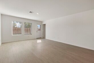 490 Southern Magnolia Wy in Magnolia, TX - Building Photo - Building Photo