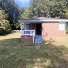 303 Butler St in Lagrange, GA - Building Photo - Building Photo