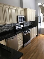 686 Parker St Apartments